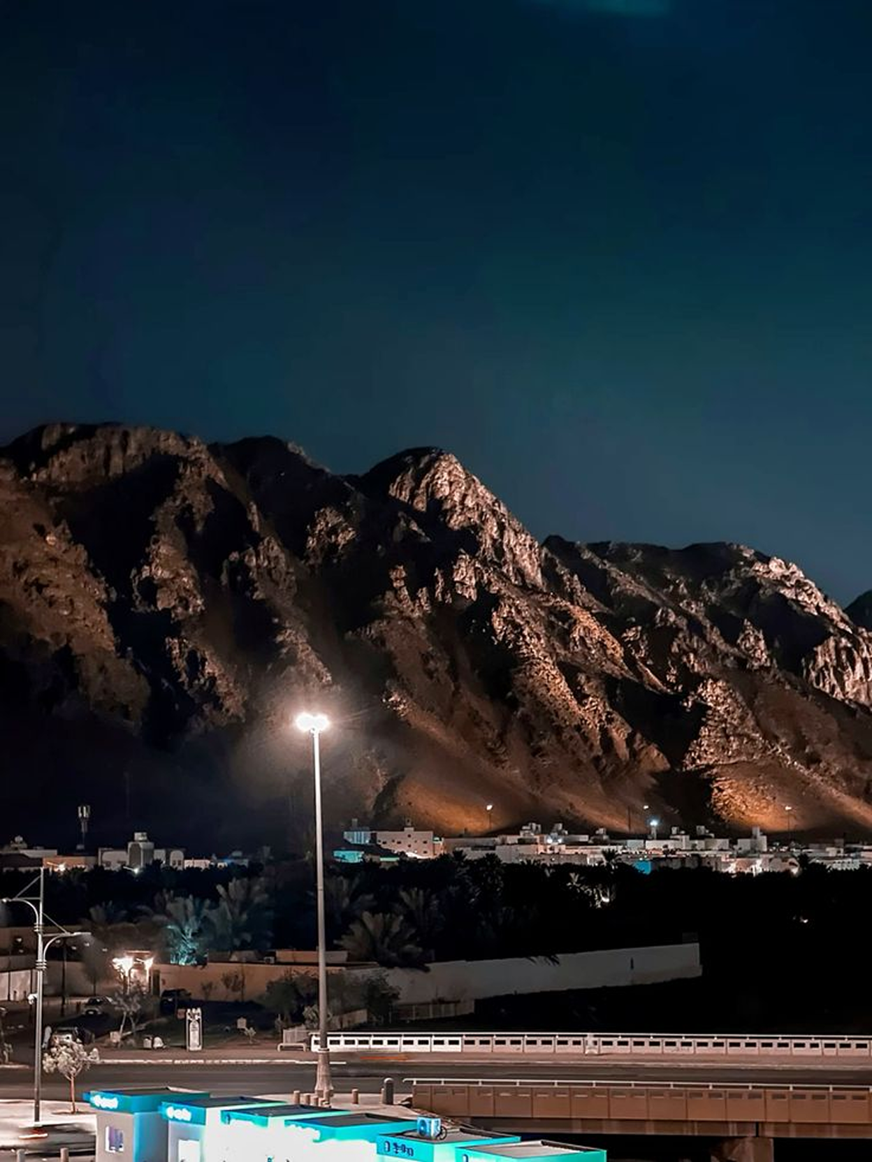 جبل أُحد .. جبل يحبنا ونحبه